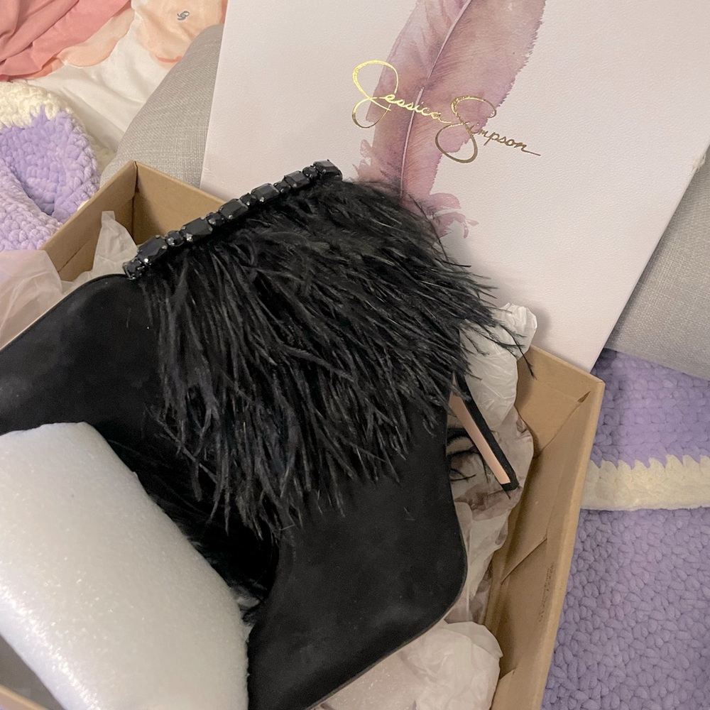 BNIB Jessica Simpson Women's Feather Fashion Boot